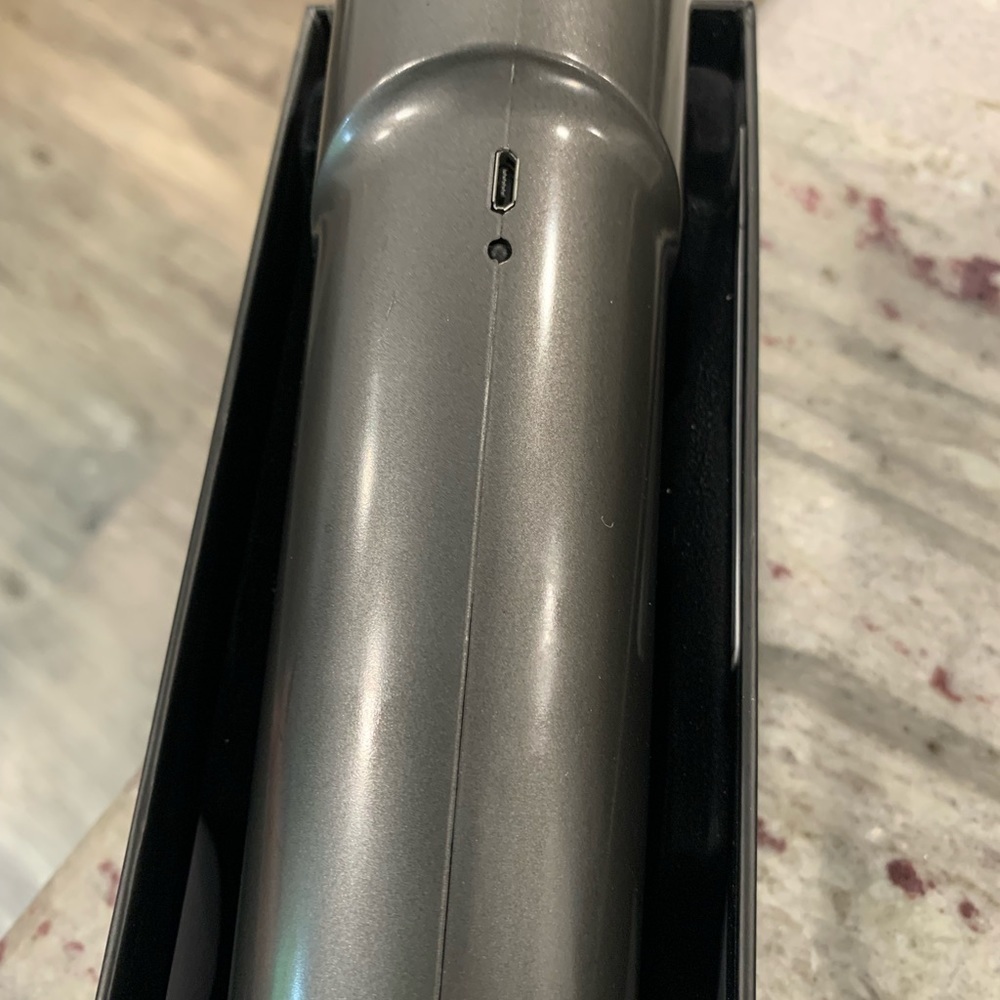HOVINSO rechargeable automatic wine opener - NEW in box - Picture 6 of 7